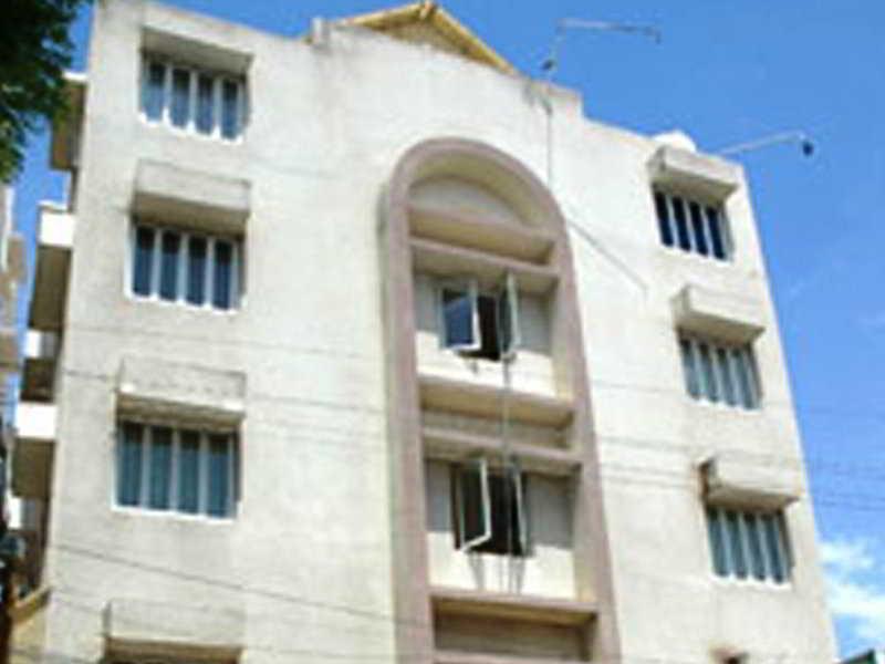 Hotel Sai Towers Puttaparthi Esterno foto