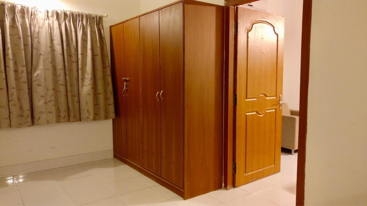 Hotel Sai Towers Puttaparthi Esterno foto